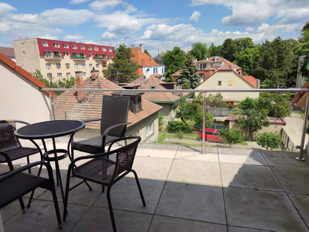 Attic Parkview Apartment Piestany Bagian luar foto
